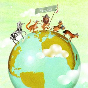 Geboortekaartje retro met parade van dieren wandelend over de wereld. De leeuw met vaandel loopt voorop! In de parade lopen de zebra, kangaroo, leeuw, koe en vos mee.