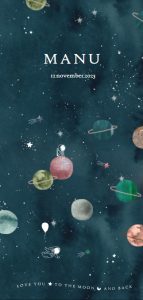 Geboortekaartje stoere astronauten, planeten met sterren en aarde. Kijk voor meer geboortekaartjes avontuur op de website en laat een gratis proefdruk maken.